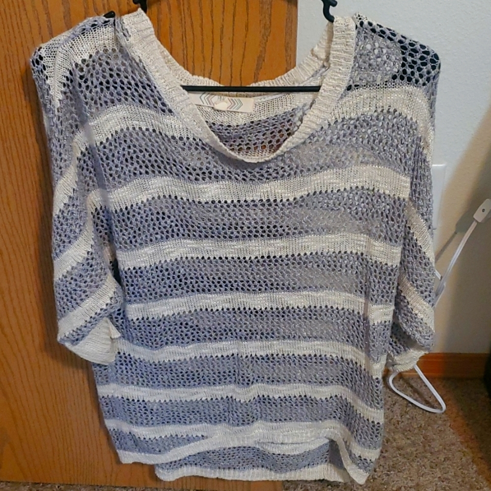 Pink Rose small gray and white sweater
